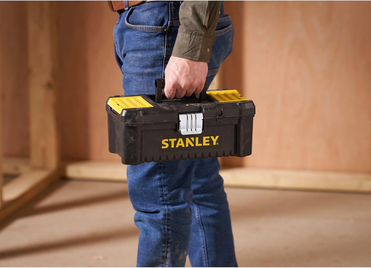 Stanley Kunstoffbox mit Organizern Metallschliessen (S)