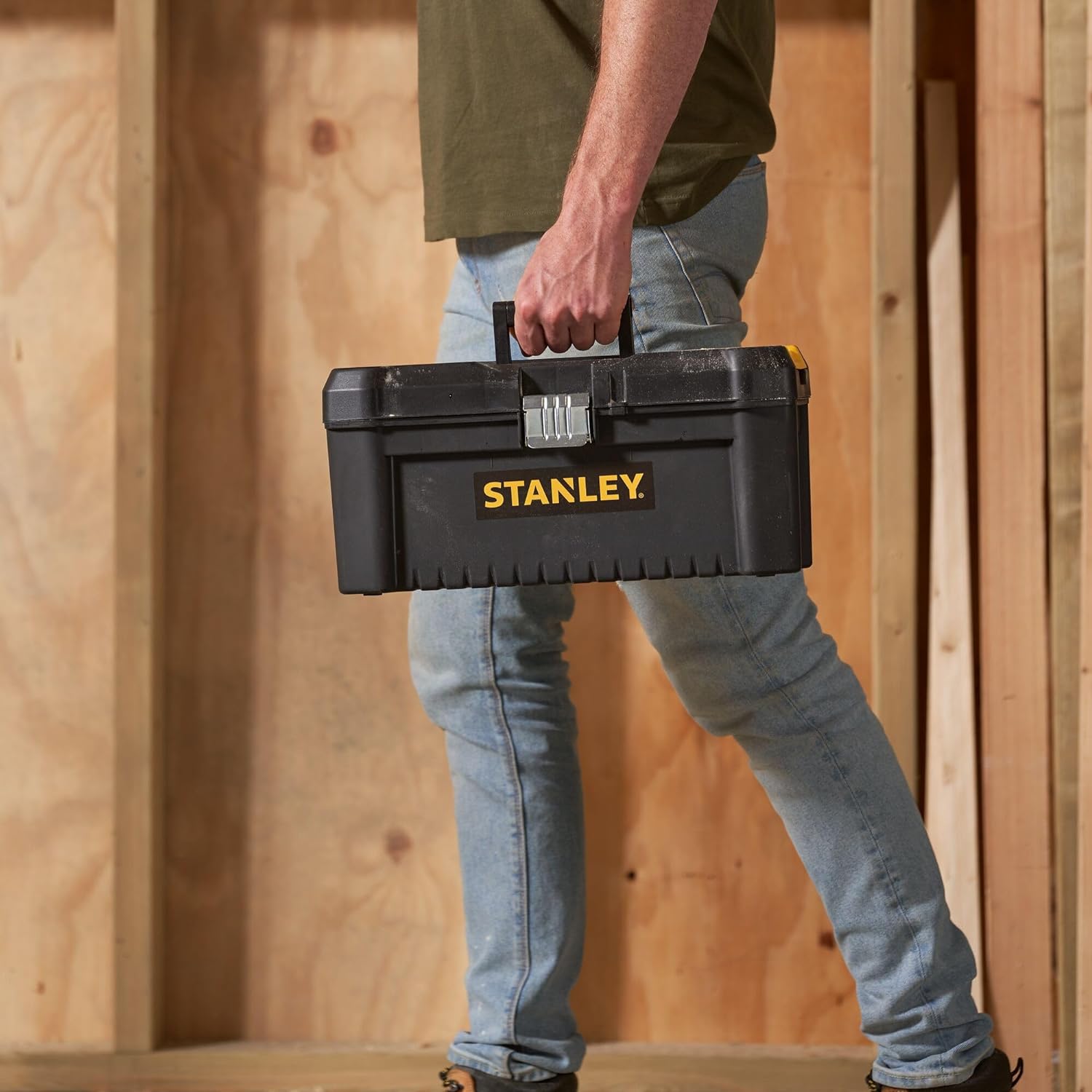 Stanley Kunstoffbox mit Organizern Metallschliessen (M)