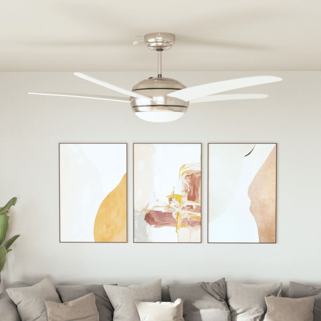 Dekorativer Deckenventilator Mit Leuchtmittel