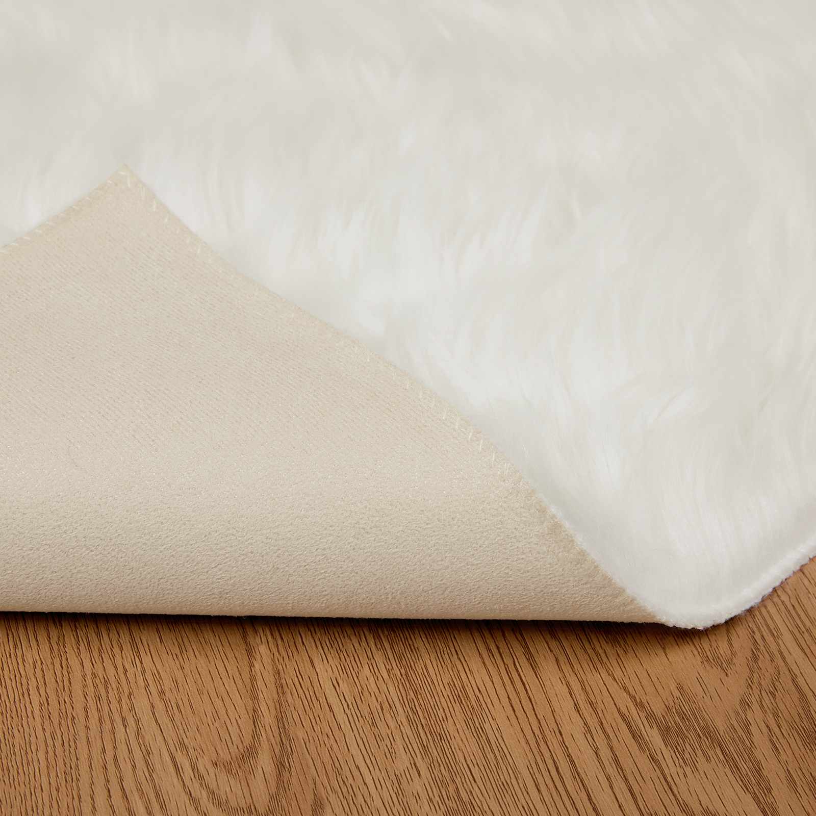 Kunstschaffell Teppich Tafalla Polyester Weiß
