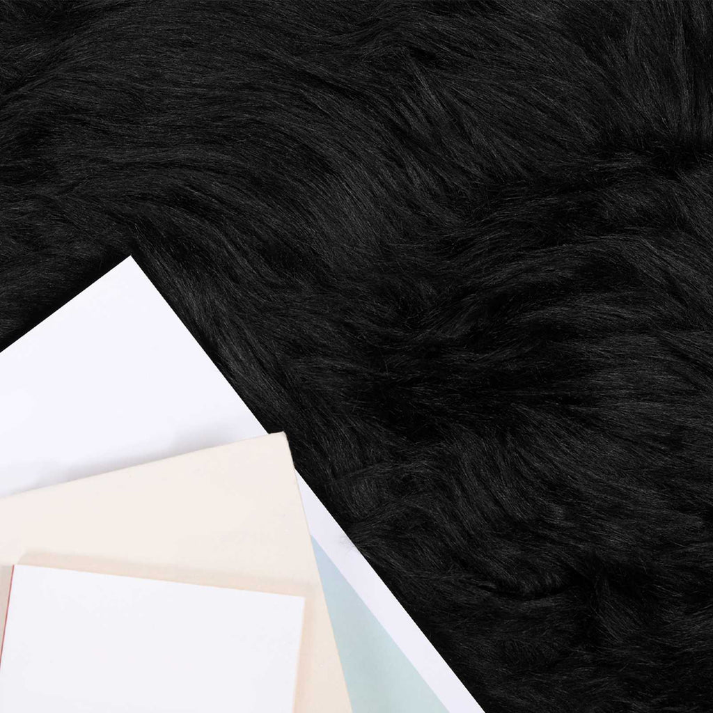 Kunstschaffell Teppich Tafalla Polyester Schwarz