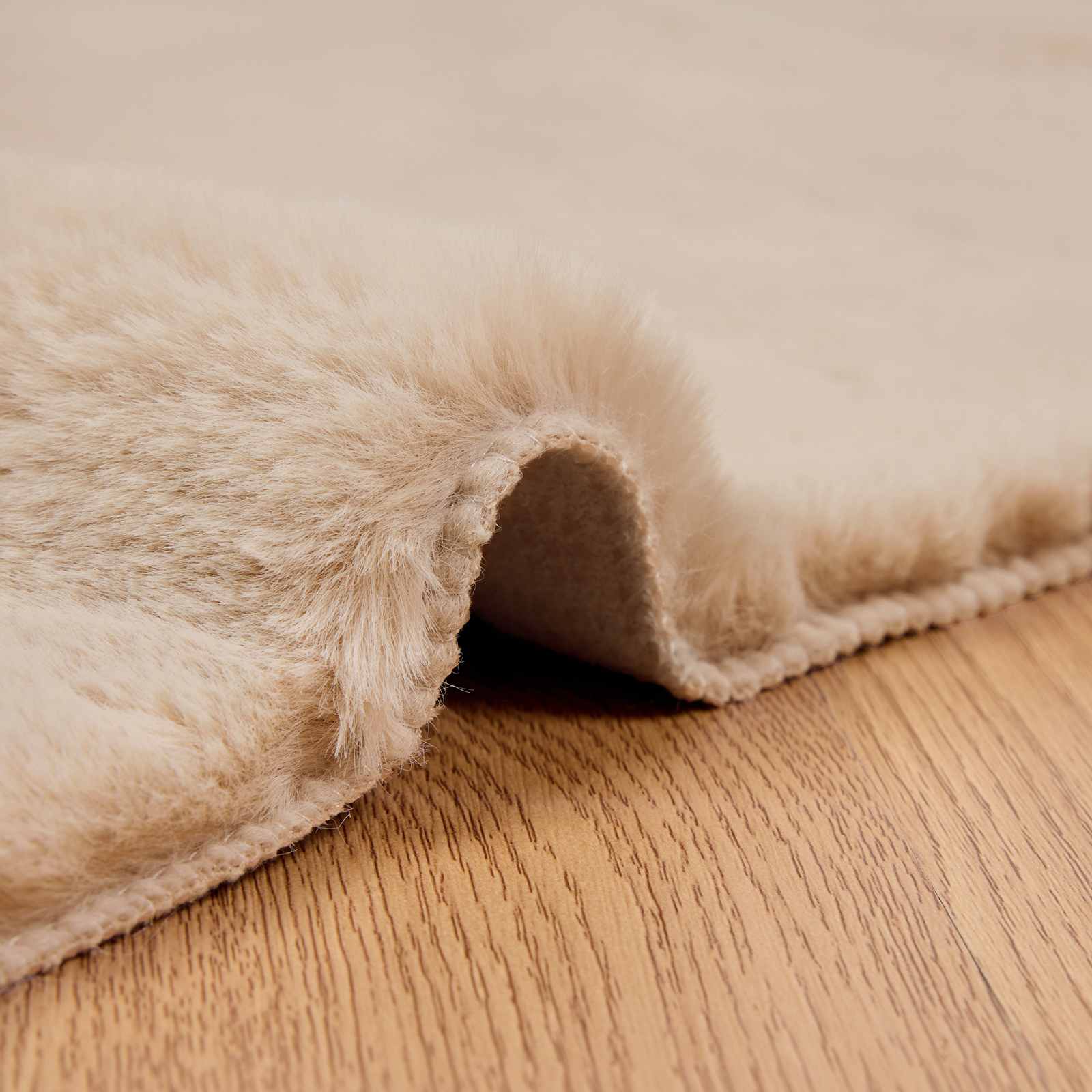 Rutschfester Kunstfellteppich Olite Polyester Taupe